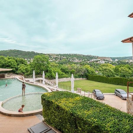 Апартамент За Гости Влади В Комплекс Garden Palace 발치크 외부 사진