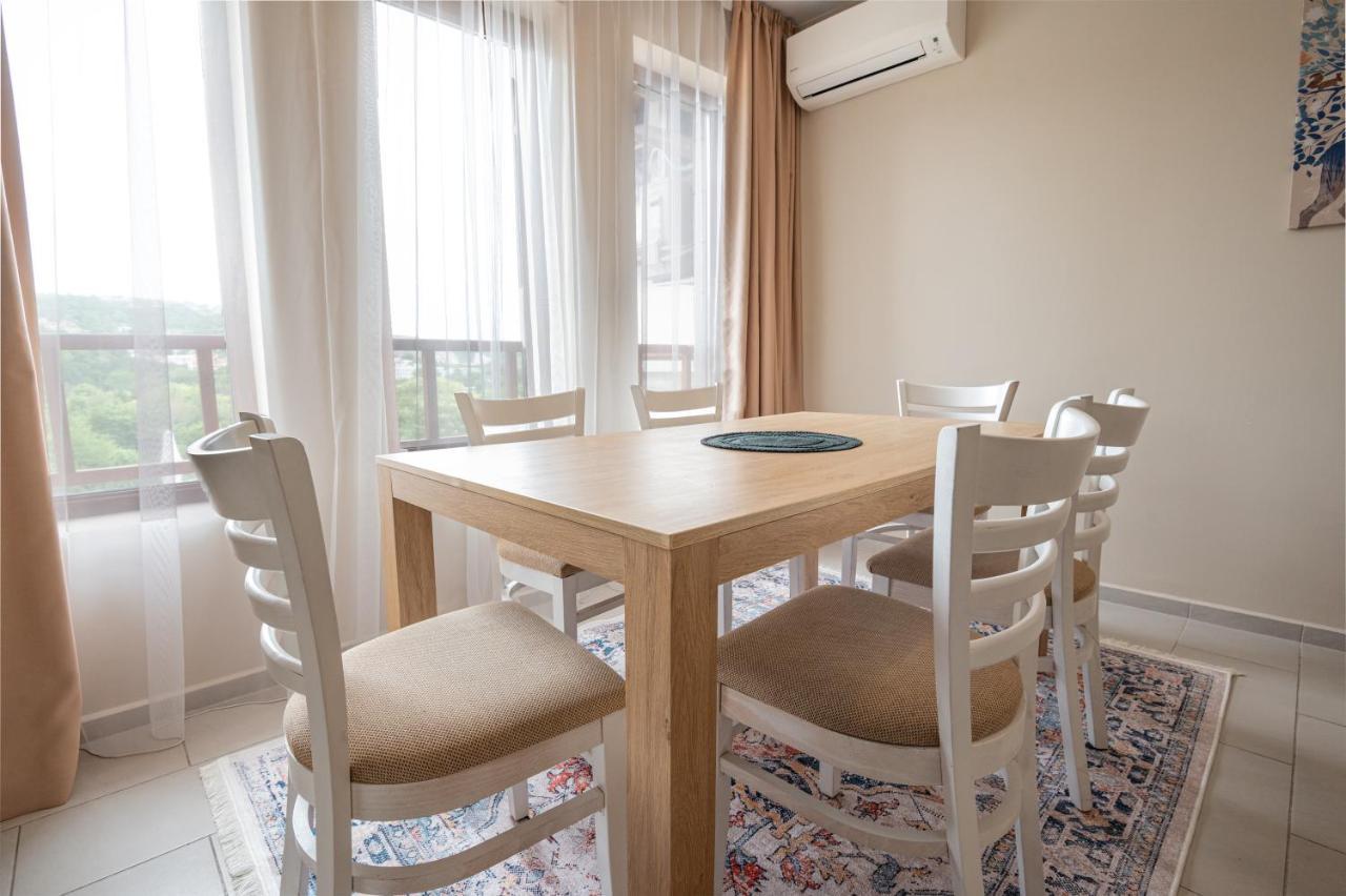 Апартамент За Гости Влади В Комплекс Garden Palace 발치크 외부 사진